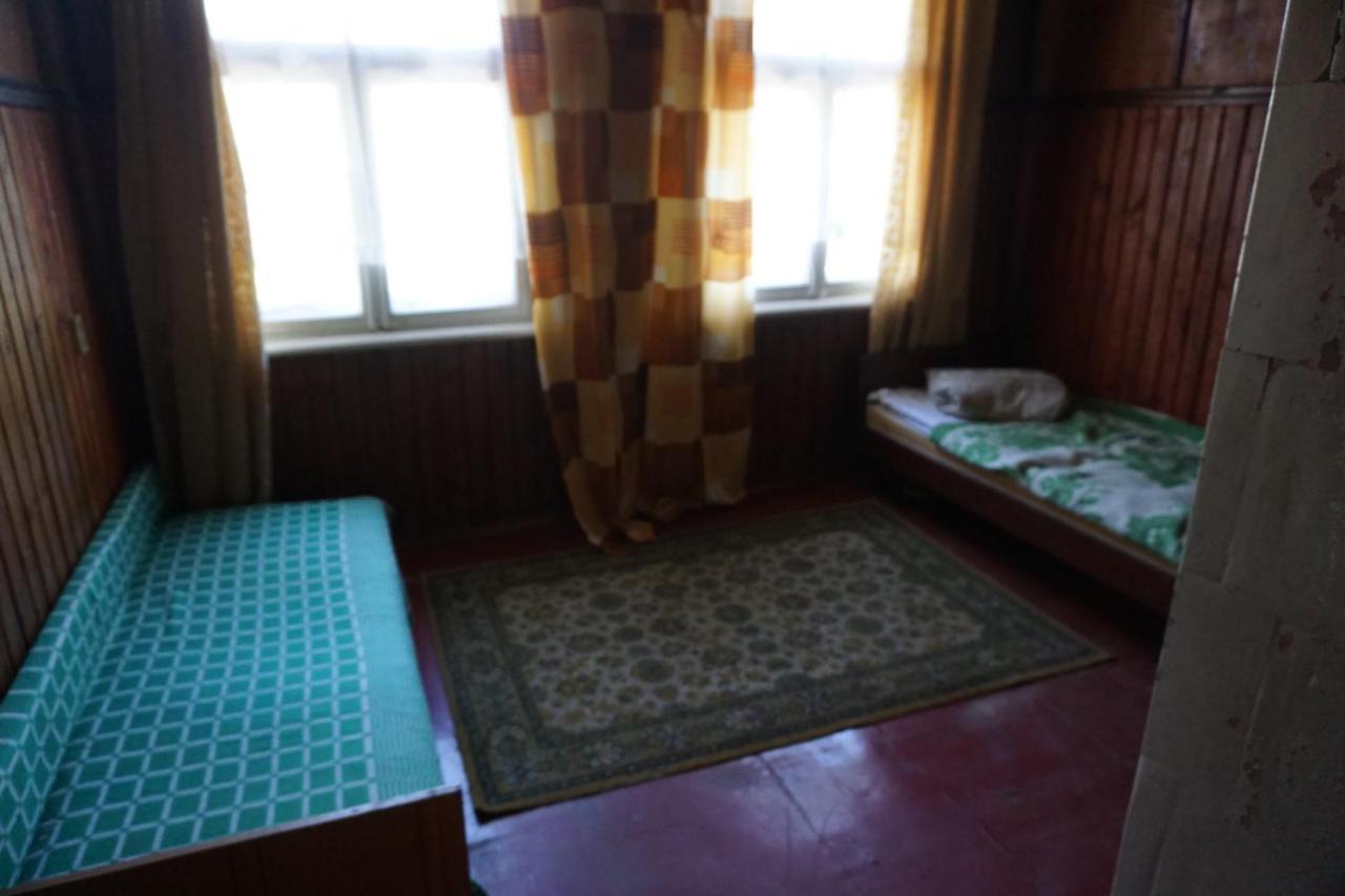 Pilskalnu Hostelis 库尔迪加 外观 照片